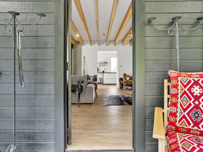 338 Dulcia Road, Gordon