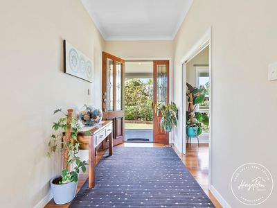 27 Jordana Place, Glass House Mountains