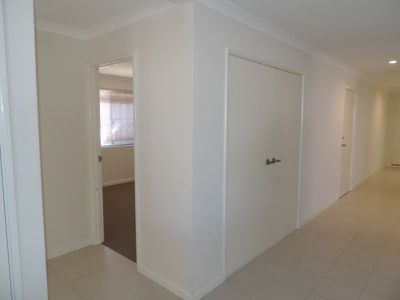 16 Midgegooroo Street, Ellenbrook