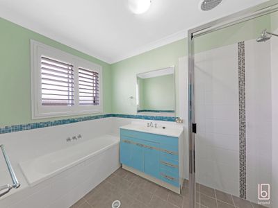 79 Georgia Drive, Hamlyn Terrace