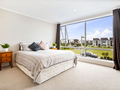 11 Rangihina Road, Hobsonville