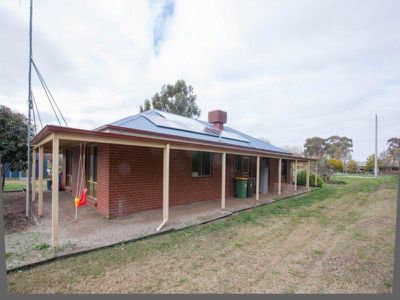 8 JACKA ROAD, Cohuna