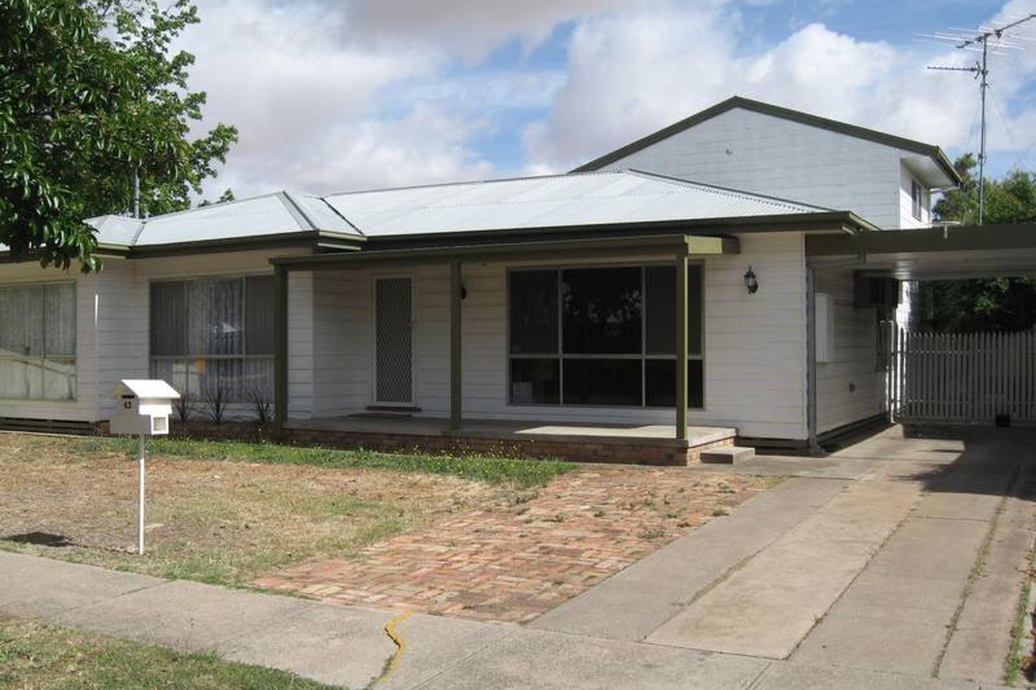 43 Gillespie Street - For Rent, Horsham