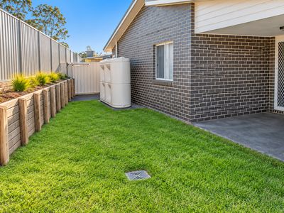 6 Darlaston Avenue, Thornton