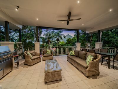 211-215 Dempsey Street, Gordonvale