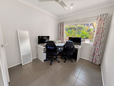 6 CORNISH CLOSE, Atherton