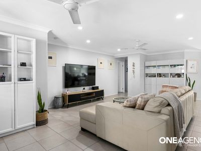 110 / 230 Pulgul Street, Urangan