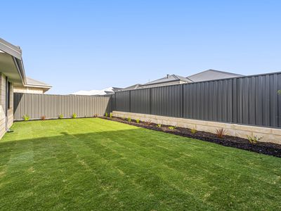 24 Longitude Road, Port Kennedy