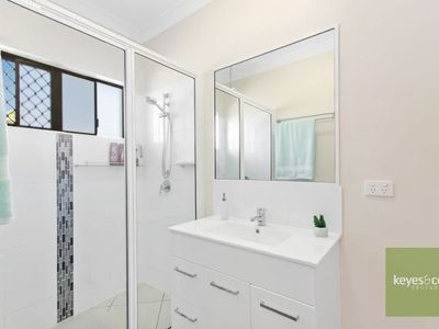 68 Klewarra Boulevard, Douglas