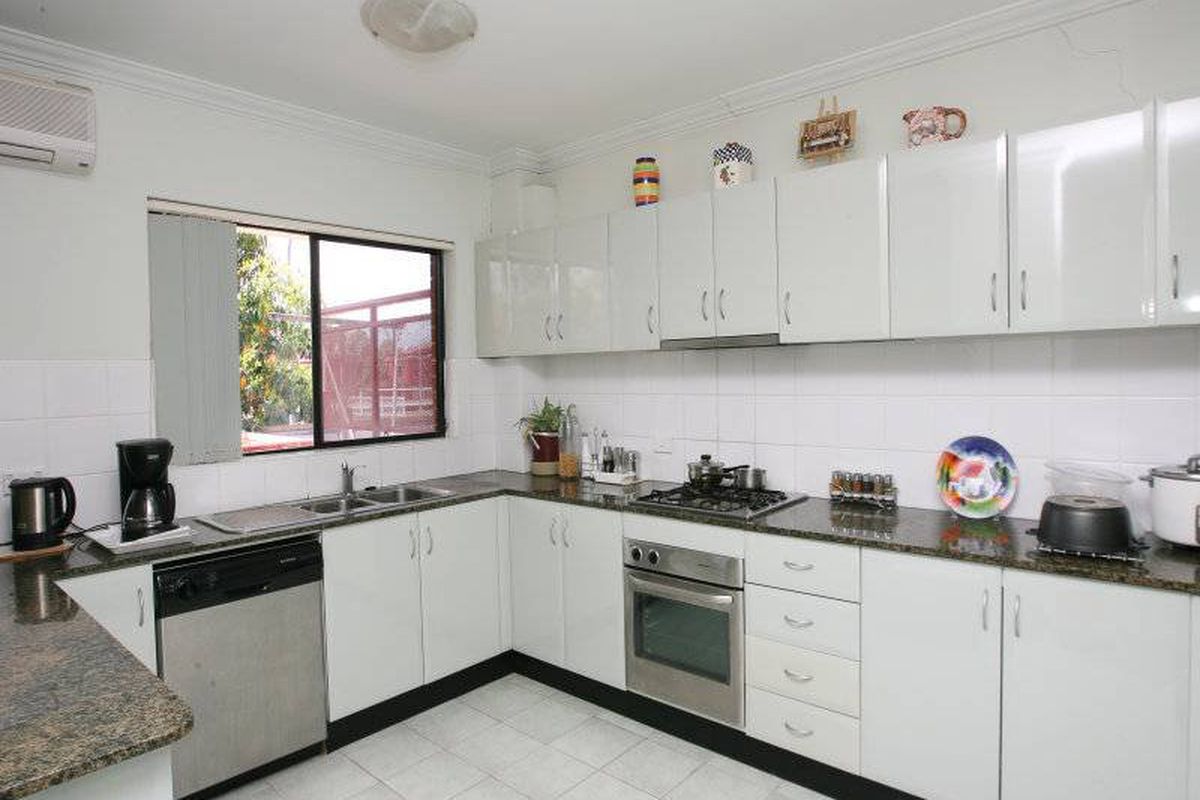 5 / 25 Portico Pde, Toongabbie