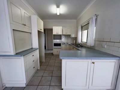 54 Banksia Crescent, Dubbo