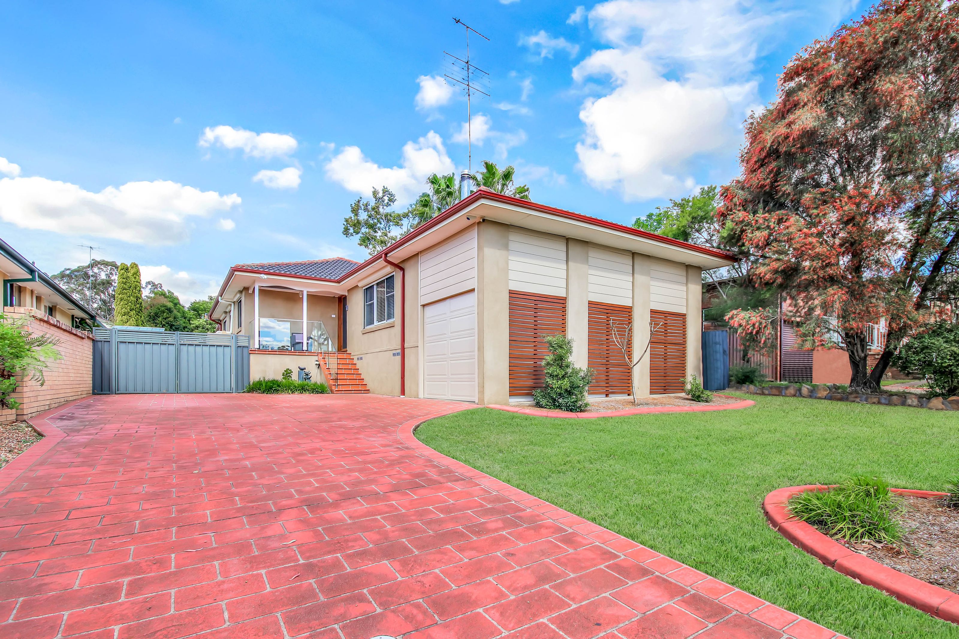 16 Lindsay Crescent, SOUTH PENRITH