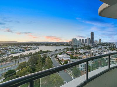 43 / 3 TEDDER AVENUE, Main Beach