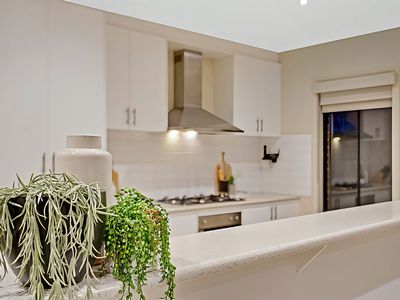 11 Insley Way, Caroline Springs