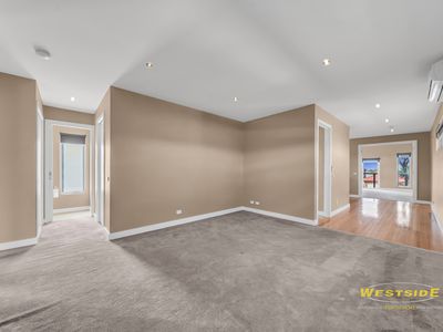 10 Springview Boulevard, Taylors Hill