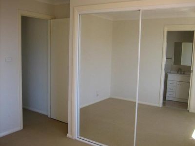 2 / 16 Seymour Drive, Flinders