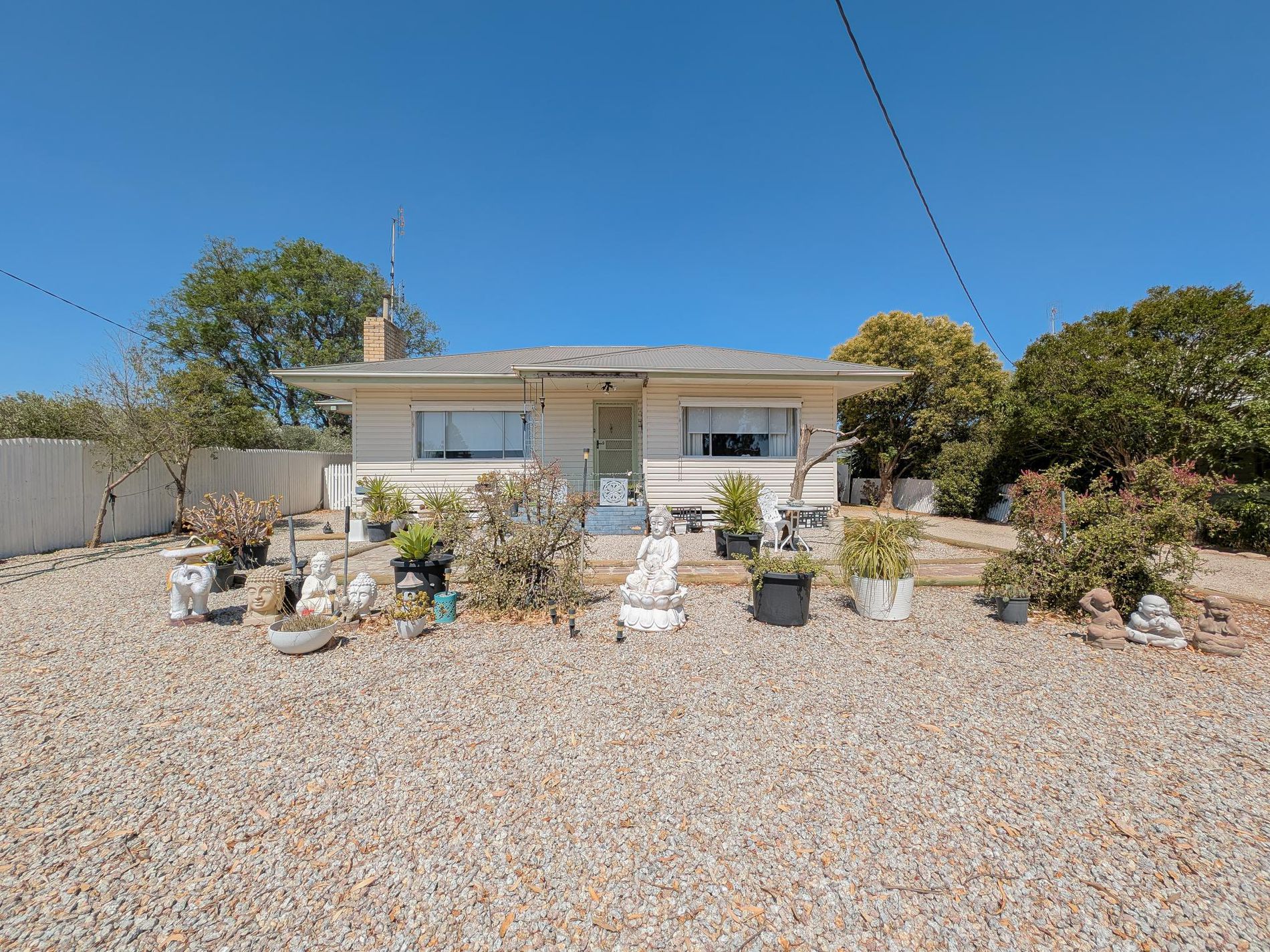 9 Railway Crescent, Boort