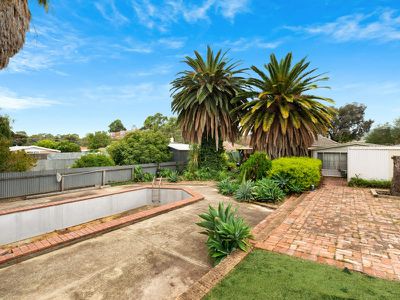 56 Silkes Road, Paradise