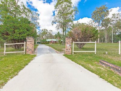 17 Esk Court, Carbrook