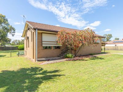 128 Larmer St, Howlong