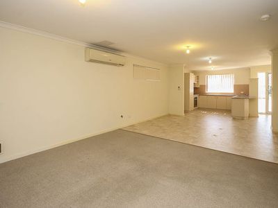 8C Sampson Close, Midland