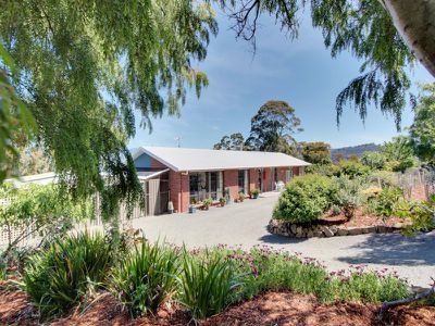 82 Graces Road, Glaziers Bay