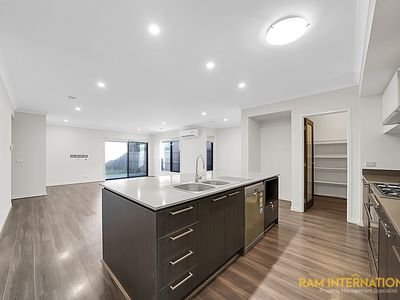12 Yaleri Rise, Werribee