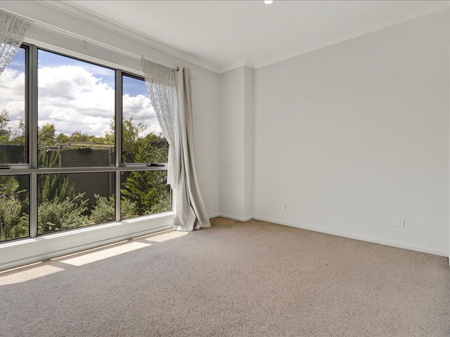 34 Luxe Terrace, Point Cook