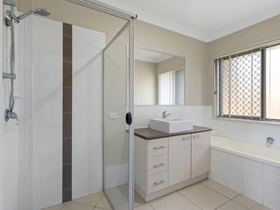 9 Shamrock Court, Chuwar