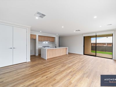 9 Soderstrom Street, Lucas