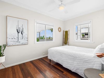 132 Seventeen Mile Rocks Road, Oxley