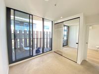 701 / 130 Dudley Street, West Melbourne