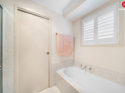 9A Coonabarabran Crescent, Hoxton Park