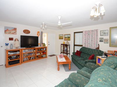 73 LIMPUS STREET, Urangan