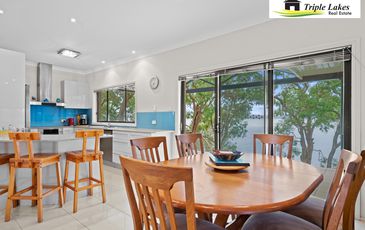 10 Omaru Place, Summerland Point