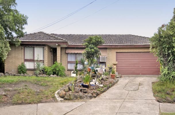 7 Elvin Crescent, Gladstone Park