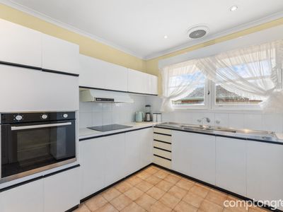 4 Patterson Avenue, Hoppers Crossing