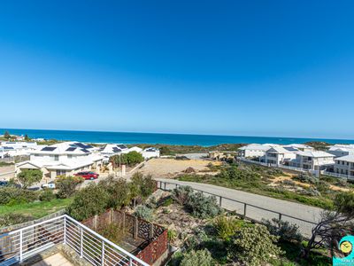 8 Knoll Rise, Yanchep