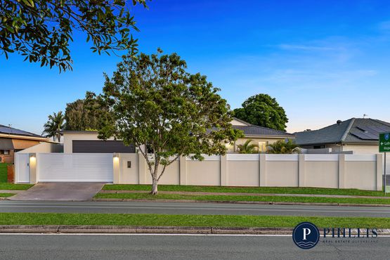 48 Matthew Flinders Drive, Paradise Point
