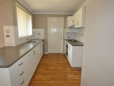 6 Cardiff Arms Avenue, Dubbo