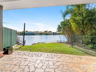 156 MONTEREY KEYS DRIVE, Helensvale