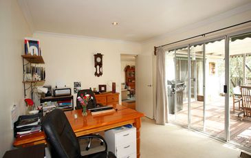 18 Hair Court, Beaconsfield