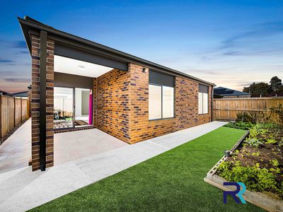 10 Breezy Circuit, Werribee