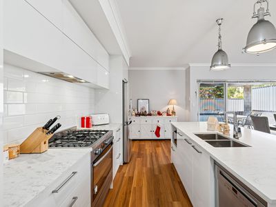 61 Onyx Road, Mount Richon