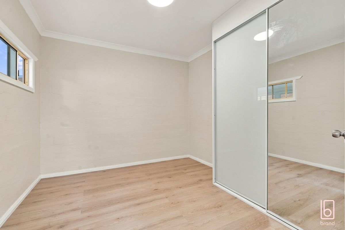 2 / 7 Tamar Avenue, Toukley