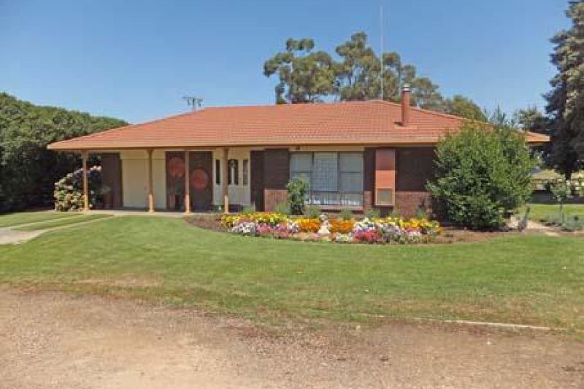 720 White Road, Girgarre