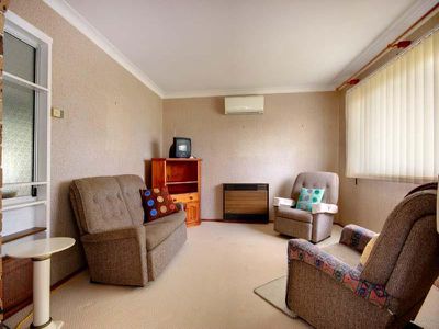 30 Oakland Ave, Windang