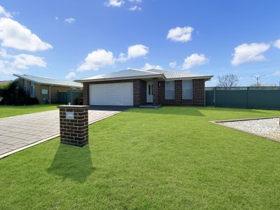 14 Argyle Avenue, Dubbo