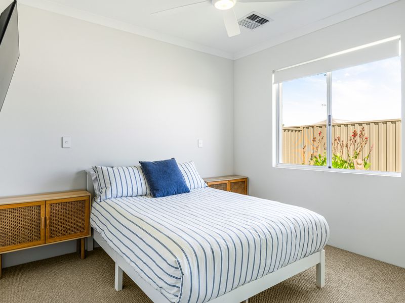 8 BLUEBERRY LOOP, Byford