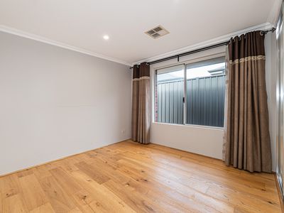 18 Plavin Street, Piara Waters